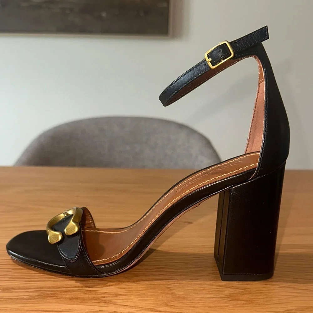 Coach Maya Sandal - Picture 7 of 12